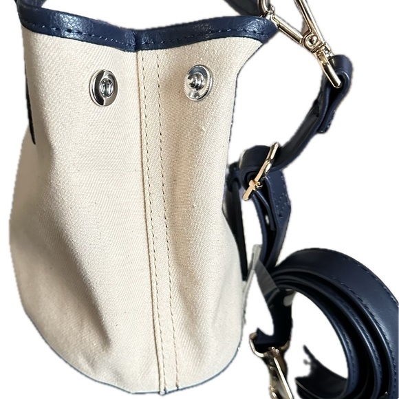 Designer Handbag Kate Spade Rare Patent Canvas Crossbody Tote Bag w/Dust Cover - Picture 13 of 17